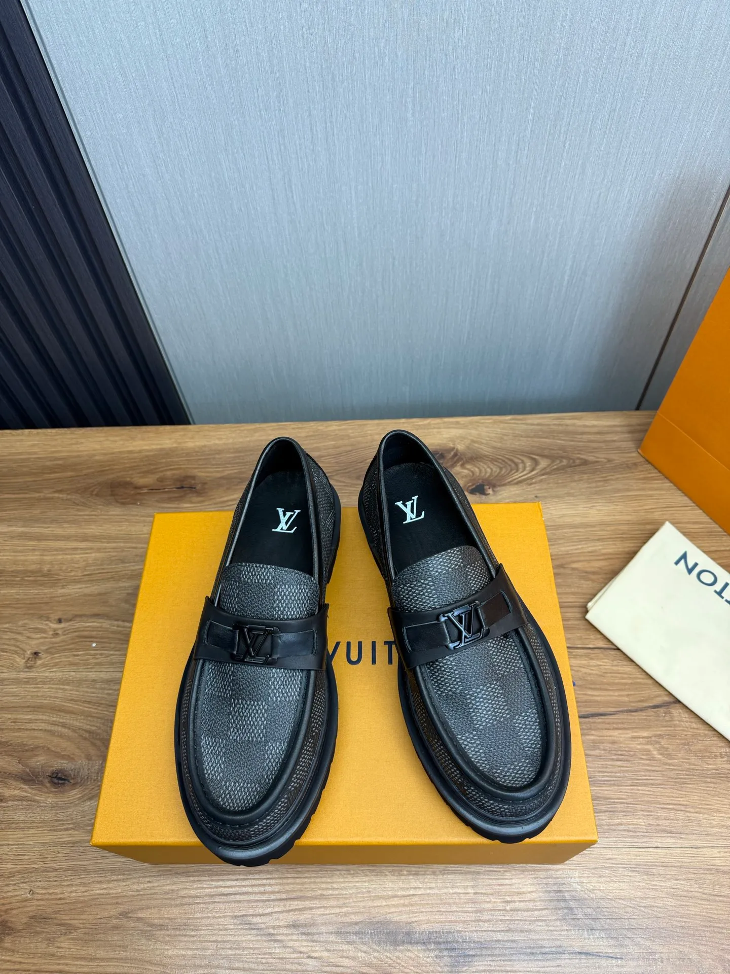 Men's shoes 💰640💰 LV. - Men's business casual leather shoes, top quality cow products. 1:1 shipment ⬆️Luxury and noble 👞All imported original brand leather materials, just to create a more comfortable wearing experience, upper: original cowhide ➕Imported full cow lining, original outsole ✔️36-45 (38.45 non-refundable)